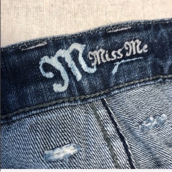 Miss Me | Montague Distressed Embellished Bootcut Jeans | Size 28 - Picture 7 of 8